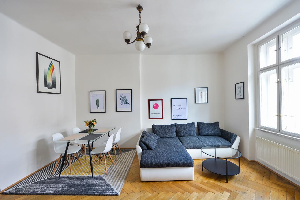 Old Town Sq. Apartment براغ المظهر الخارجي الصورة